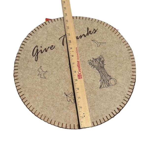 4 Round Place Mats Thanksgiving Autumn Gather Together Give Thanks Embroidered - Picture 5 of 5